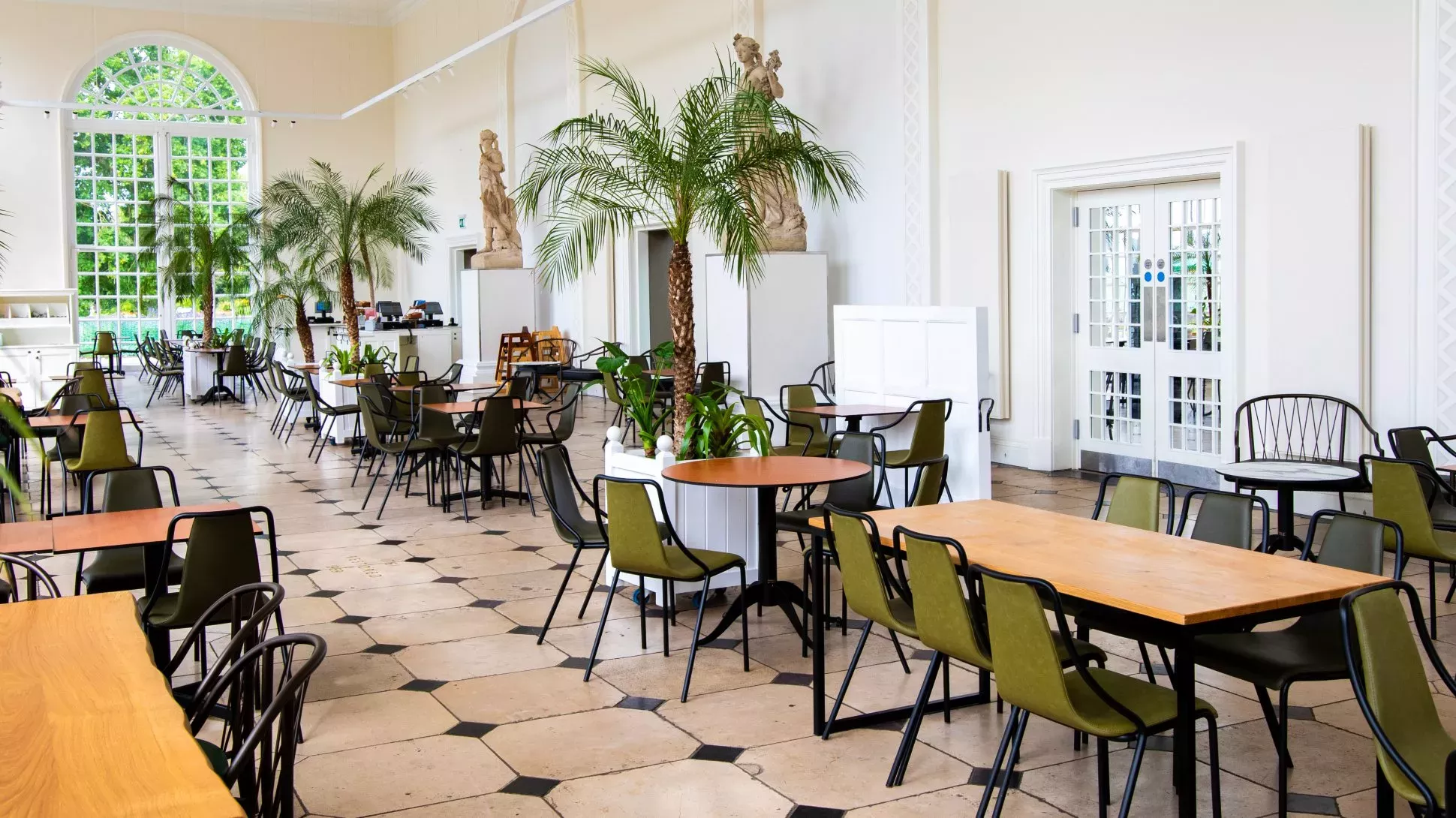The Orangery at Kew Gardens The inside of the Orangery cafe at Kew Gardens